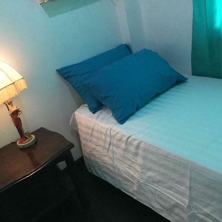 Joyful Island Hostel Lapu-Lapu City Eksteriør billede