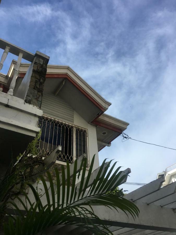 Joyful Island Hostel Lapu-Lapu City Eksteriør billede