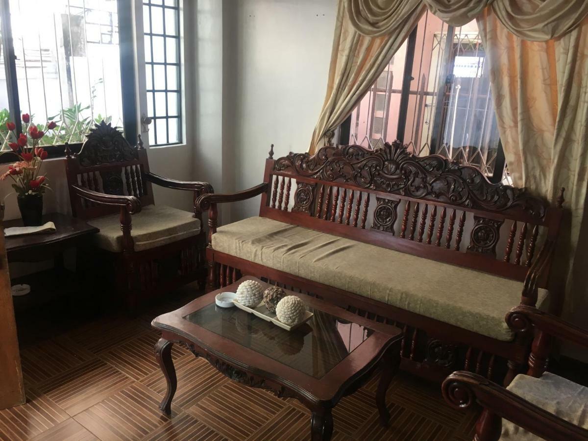Joyful Island Hostel Lapu-Lapu City Eksteriør billede