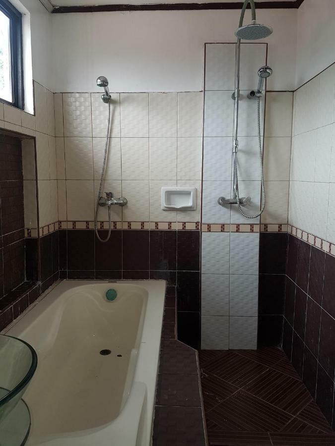 Joyful Island Hostel Lapu-Lapu City Eksteriør billede
