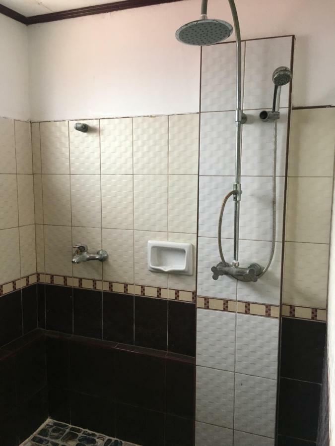 Joyful Island Hostel Lapu-Lapu City Eksteriør billede